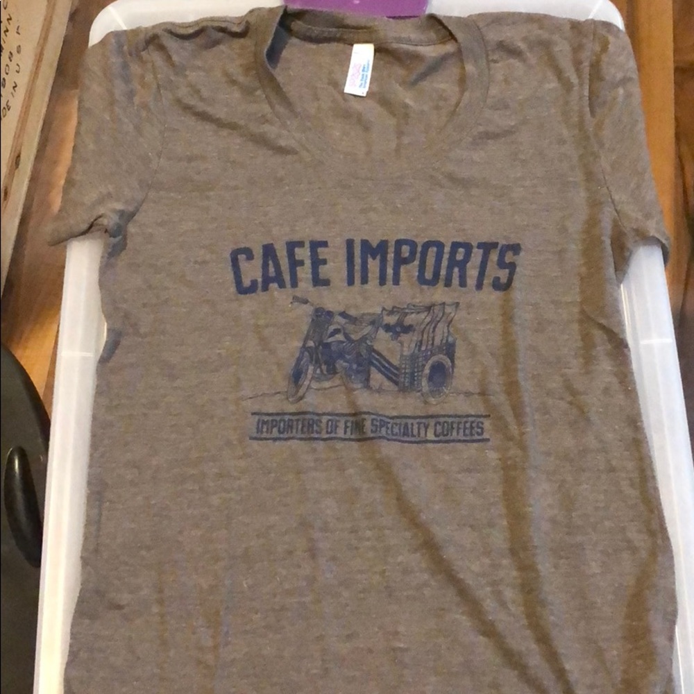 Tee